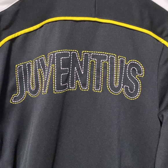 Men’s Juventus Zip-Up Sweater - Picture 7 of 7